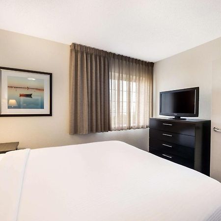 Sonesta Simply Suites Арлингтон Экстерьер фото