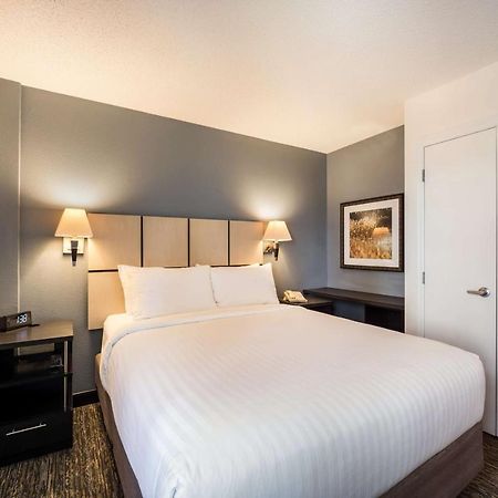 Sonesta Simply Suites Арлингтон Экстерьер фото