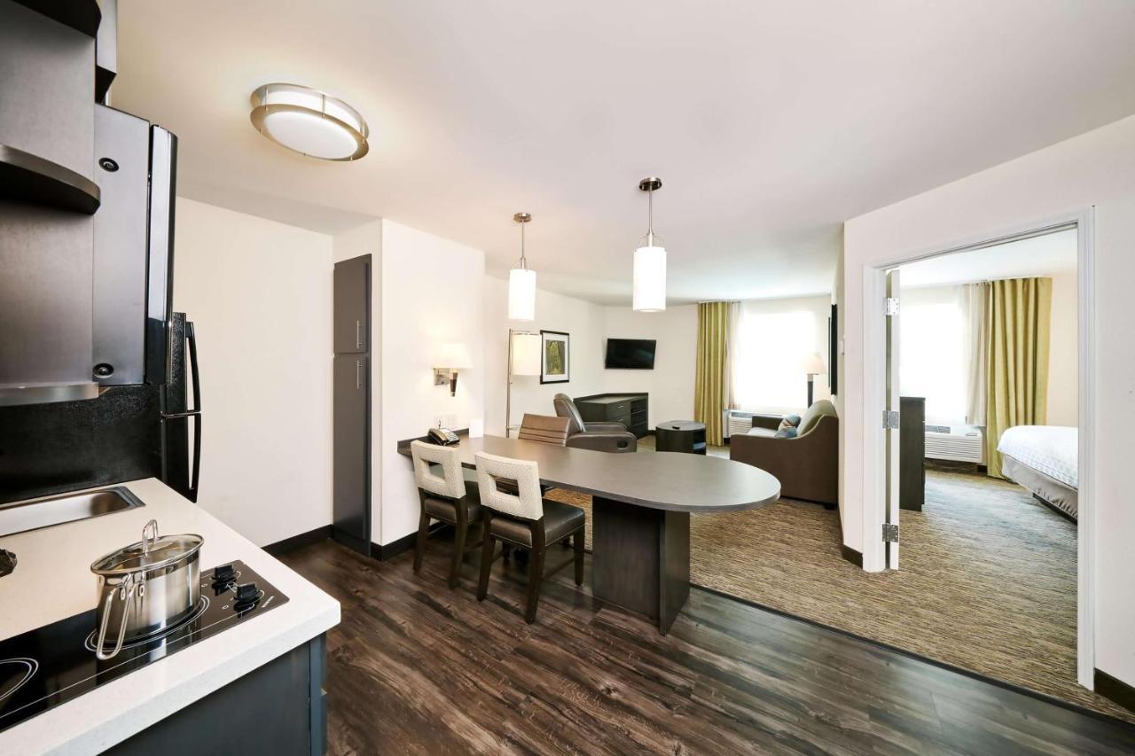 Sonesta Simply Suites Арлингтон Экстерьер фото